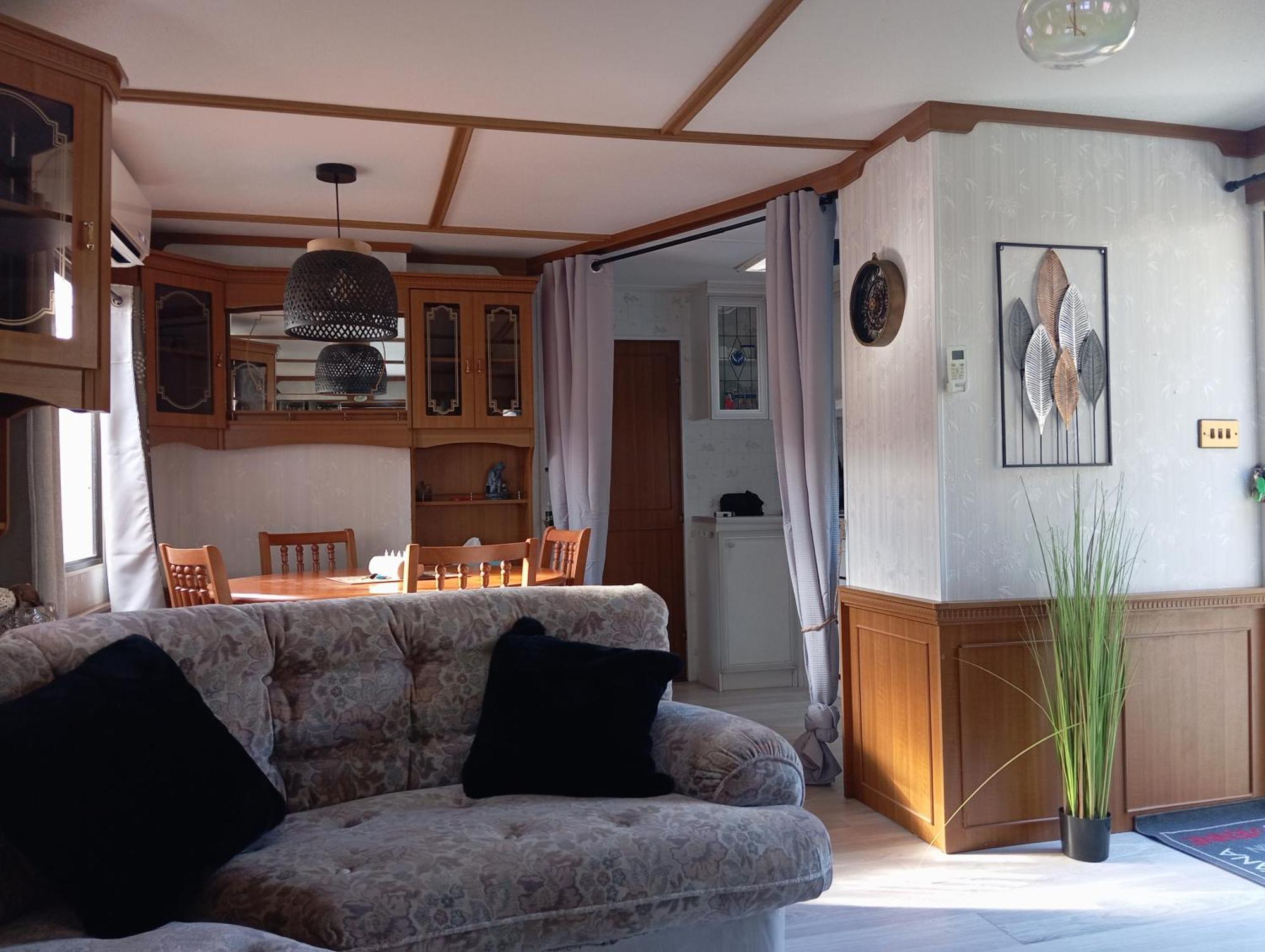 Vacances Familiales Dans Camping Avec Piscine Fréjus Pokoj fotografie